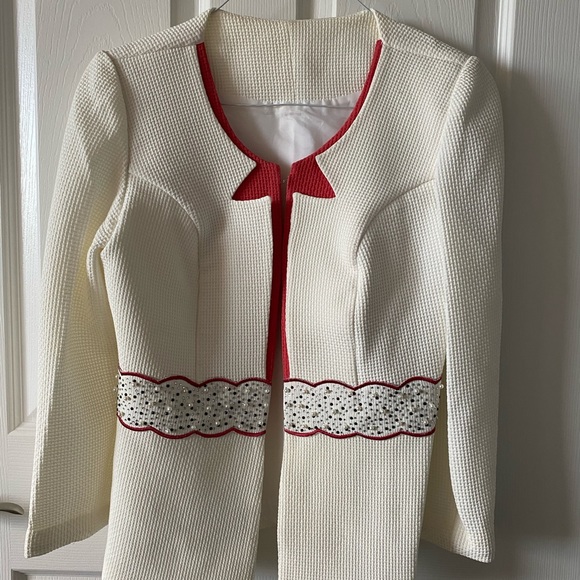 Brand new Blazer and skirt set - Picture 1 of 9